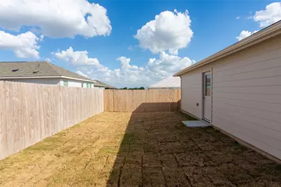 153 Starpacker Lane, Jarrell, TX 76537 - Photo 3