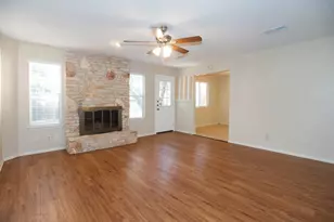 4203 Balboa Ln, Austin, TX 78727 - Photo 3