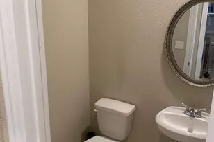 118 Eagle Lake Dr, Hutto, TX 78634 - Photo 5