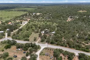 153 Saldana Dr, Cedar Creek, TX 78612 - Photo 3