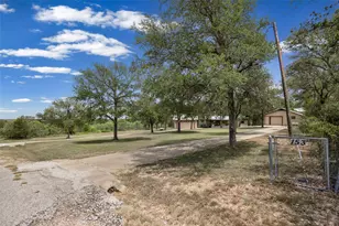 153 Saldana Dr, Cedar Creek, TX 78612 - Photo 5
