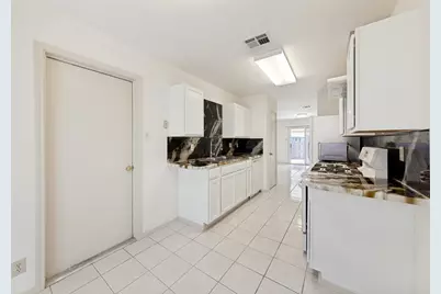 13100 Billiem Drive, Austin, TX 78727 - Photo 9