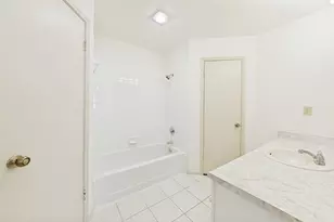 13100 Billiem Dr, Austin, TX 78727 - Photo 15