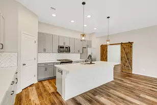 104 Joseph Hawkins Ln, Bastrop, TX 78602 - Photo 11