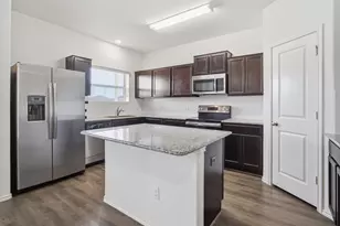 470 Major Lee Ln, Jarrell, TX 76537 - Photo 11