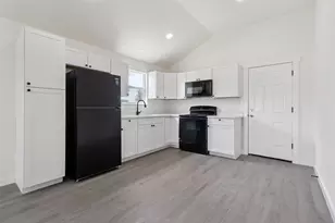 1087 Schubert Ln, Kyle, TX 78640 - Photo 7