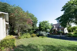 2107 Rabb Glen St, Austin, TX 78704 - Photo 11