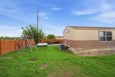 112 Storm Court, Kyle, TX 78640 - Photo 25