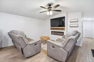 112 Storm Ct, Kyle, TX 78640 - Photo 7