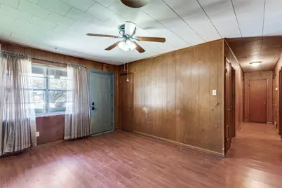 707 Debus Drive, Taylor, TX 76574 - Photo 3