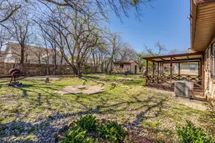 707 Debus Dr, Taylor, TX 76574 - Photo 25