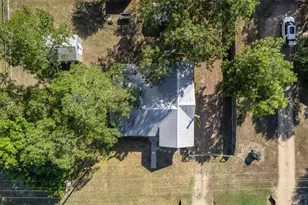 395 Centennial St, Carmine, TX 78932 - Photo 35