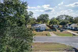 395 Centennial St, Carmine, TX 78932 - Photo 33