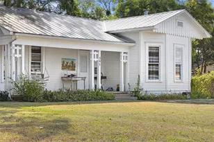 395 Centennial St, Carmine, TX 78932 - Photo 13