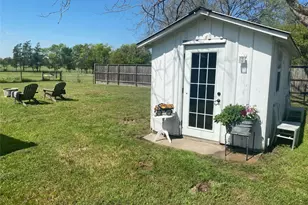 395 Centennial St, Carmine, TX 78932 - Photo 21