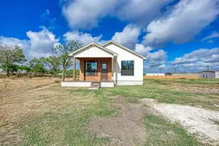 122 Los Fresnos Dr, Dale, TX 78616 - Photo 3