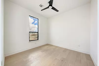 122 Los Fresnos Drive, Dale, TX 78616 - Photo 29