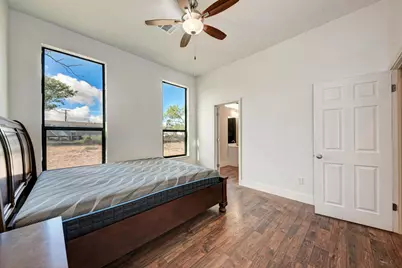 122 Los Fresnos Drive, Dale, TX 78616 - Photo 25