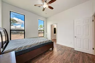 122 Los Fresnos Dr, Dale, TX 78616 - Photo 25