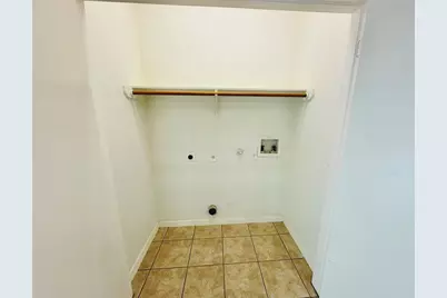 6301 Crumley Lane, Austin, TX 78741 - Photo 13