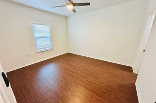 6301 Crumley Ln, Austin, TX 78741 - Photo 31