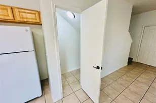 6301 Crumley Ln, Austin, TX 78741 - Photo 19