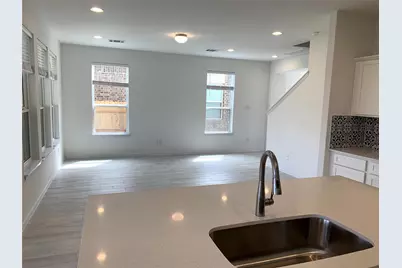 6502 Pleasanton Parkway, Pflugerville, TX 78660 - Photo 5