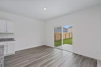 109 Blackbear Drive, Hutto, TX 78634 - Photo 11