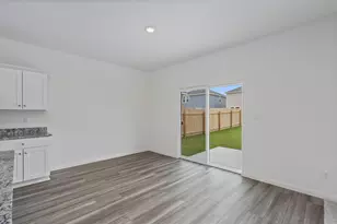 109 Blackbear Dr, Hutto, TX 78634 - Photo 11