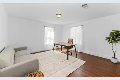 1512 W Koenig Lane, Austin, TX 78756 - Photo 5