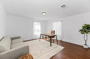 1512 W Koenig Ln, Austin, TX 78756 - Photo 5