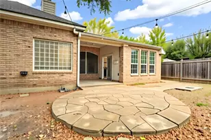 2001 Lacey Oak Cove, Round Rock, TX 78681 - Photo 31