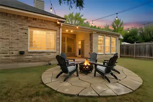 2001 Lacey Oak Cove, Round Rock, TX 78681 - Photo 35