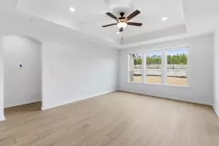 6917 Cliff Rose Dr, Spicewood, TX 78669 - Photo 9