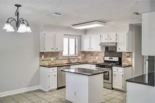 12912 Pegasus St, Austin, TX 78727 - Photo 15