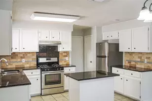 12912 Pegasus St, Austin, TX 78727 - Photo 13