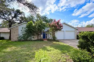 12912 Pegasus St, Austin, TX 78727 - Photo 3