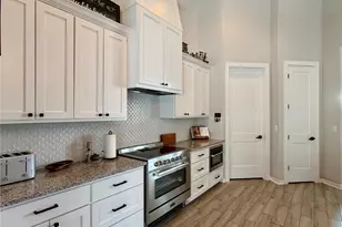 14302 Summit View Dr, Leander, TX 78641 - Photo 9