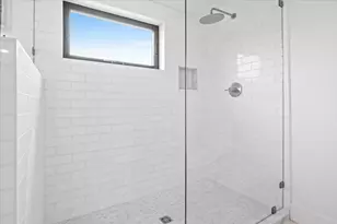 2406 W 10th St, Austin, TX 78703 - Photo 7