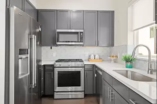 2827 Manor Rd, Austin, TX 78722 - Photo 3