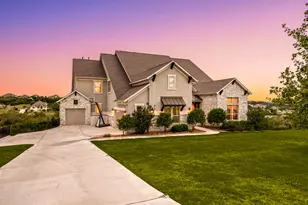 875 Spectacular Bid Dr, Austin, TX 78737 - Photo 3