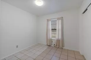 1000 S Center St, Austin, TX 78704 - Photo 15
