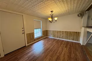 1806 Cherry Orchard Dr, Austin, TX 78745 - Photo 9