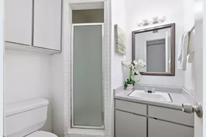101 E 33rd Street #206, Austin, TX 78705 - Photo 5