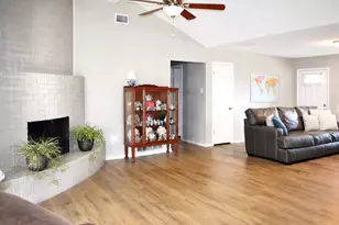 1702 Pecos Ave, Rockdale, TX 76567 - Photo 5