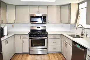 1702 Pecos Ave, Rockdale, TX 76567 - Photo 9