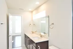 2020 Cleese Dr, Austin, TX 78741 - Photo 11