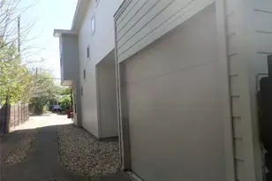 2912 E 14th St, Austin, TX 78702 - Photo 5