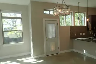 2912 E 14th St, Austin, TX 78702 - Photo 9