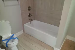 2912 E 14th St, Austin, TX 78702 - Photo 17